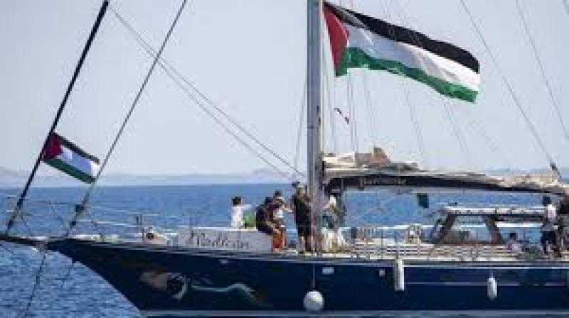 فرنسيان من ناشطي السفينة مادلين قبلا ترحيلهما من إسرائيل وأربعة رفضوا