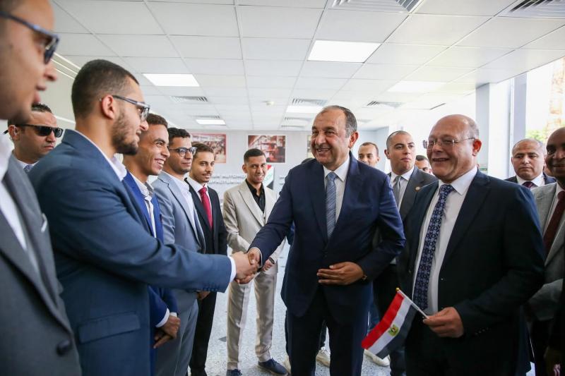 خط أحمر
