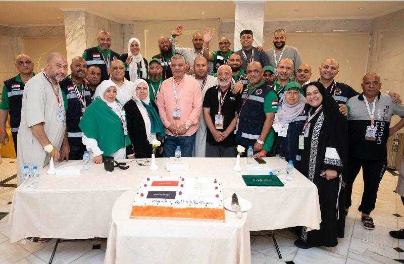 بعثة حج الجمعيات الأهلية تتابع خطة تفويج الحجاج للمدينة المنورة وعودة بقية الحجيج إلى مصر.. صور
