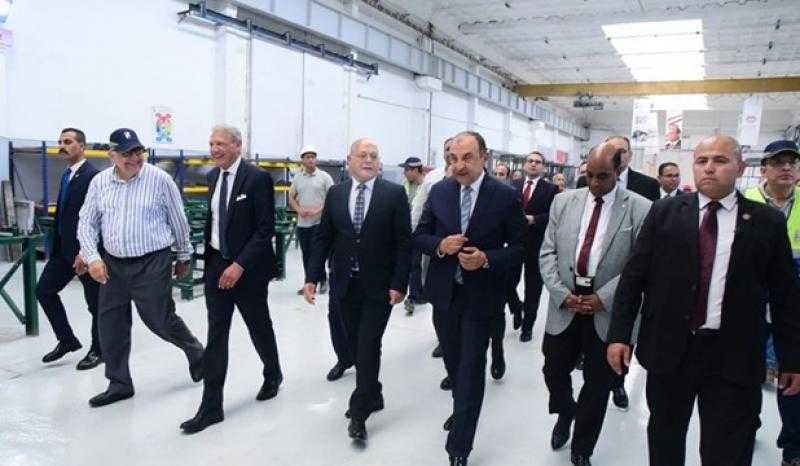 وزير قطاع الأعمال: تشغيل مصنع الأتوبيسات «النصر للسيارات» خطوة مهمة لإعادة إحياء الشركة