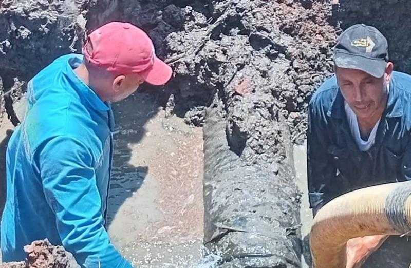 كسر مفاجئ بخط مياه رئيسي يغذي قرية بهوت وقرى تابعة لنبروه بالدقهلية