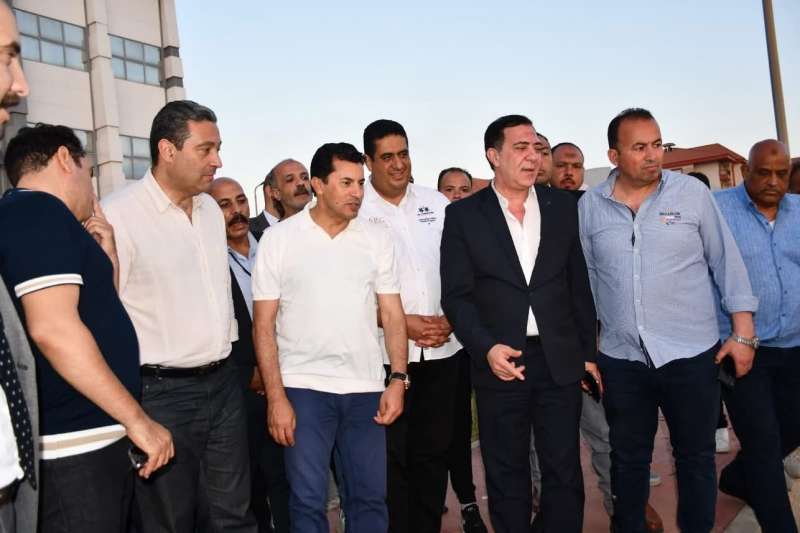 خط أحمر