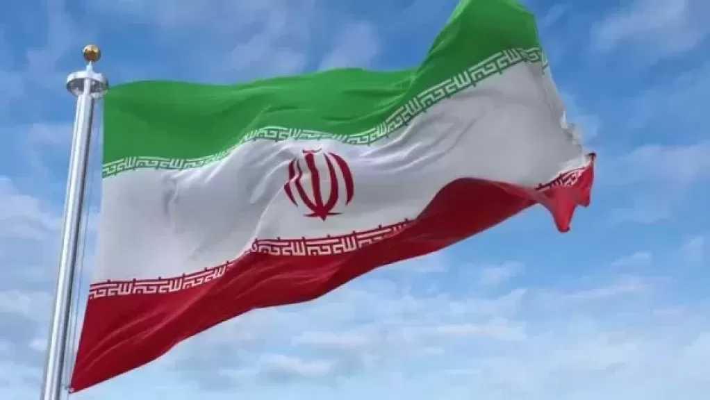 العراق يتفاوض مع واشنطن لاستثناء الرحلات الإيرانية من العقوبات الأمريكية