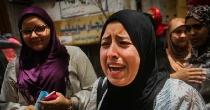 بكاء وحالات إغماء بين الطالبات من صعوبة أسئلة امتحان الفيزياء لطلبة الثانوية الأزهرية