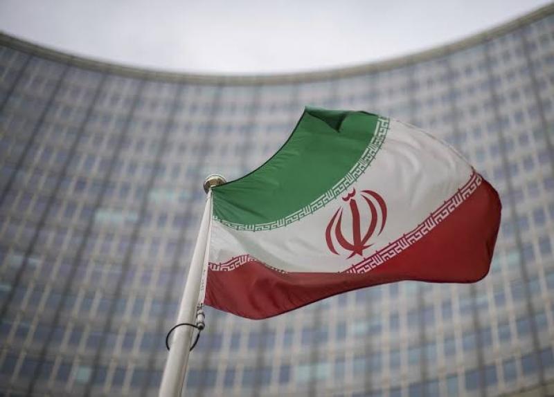 القواعد والسفن.. إيران تحذر أمريكا وبريطانيا وفرنسا من التصدي لهجماتها على إسرائيل