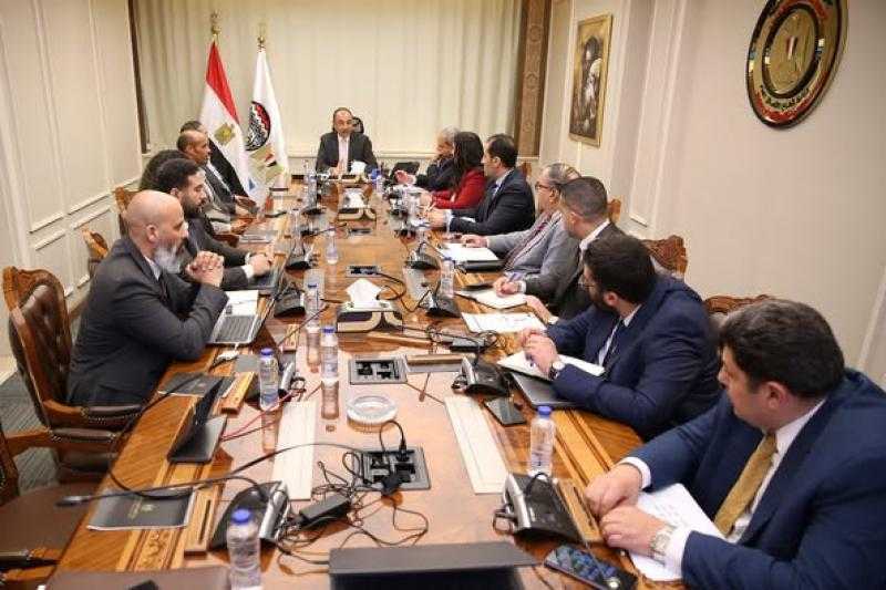 وزير قطاع الأعمال العام يبحث مع ”SAP مصر” مستجدات تطبيق نظام ”ERP”