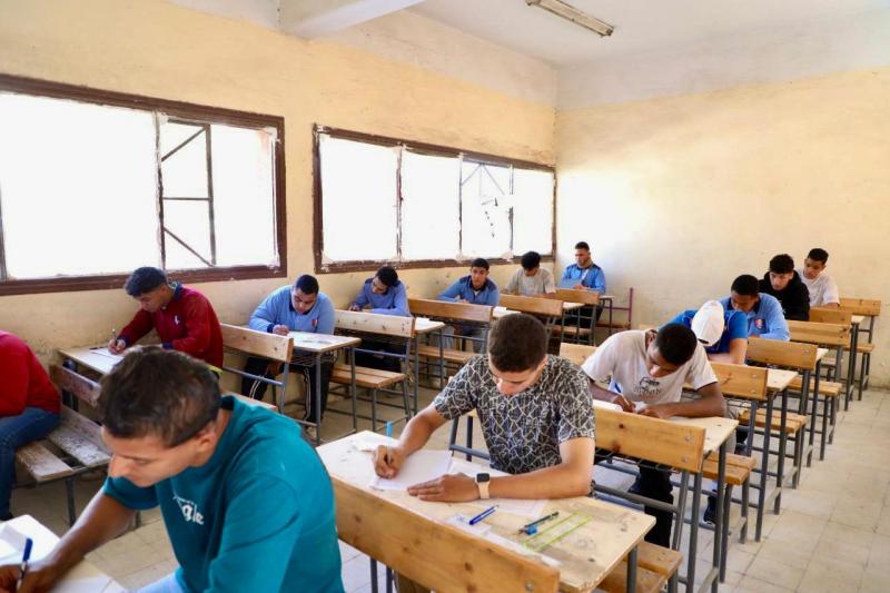 خط أحمر