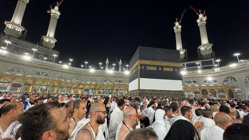 خط أحمر
