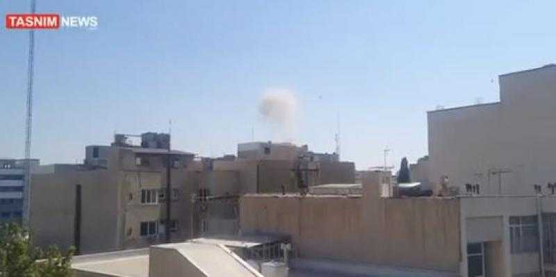 دوي انفجارات في مناطق عدة من طهران وأعمدة الدخان تتصاعد