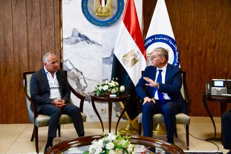 ”بدوي” يبحث مع مجموعة السويدي إليكتريك تعزيز التعاون المشترك فى قطاعي البترول والتعدين