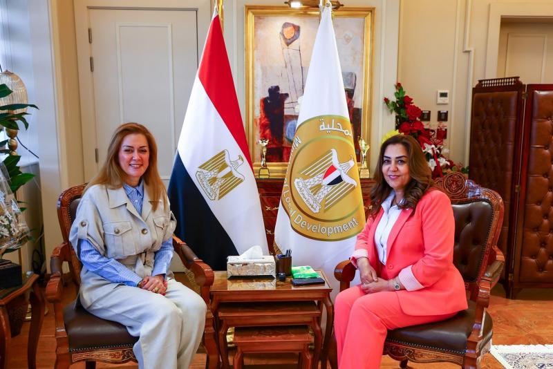 وزيرة التنمية المحلية تستقبل المدير التنفيذي للأكاديمية الوطنية للتدريب لبحث أوجه التعاون المشترك