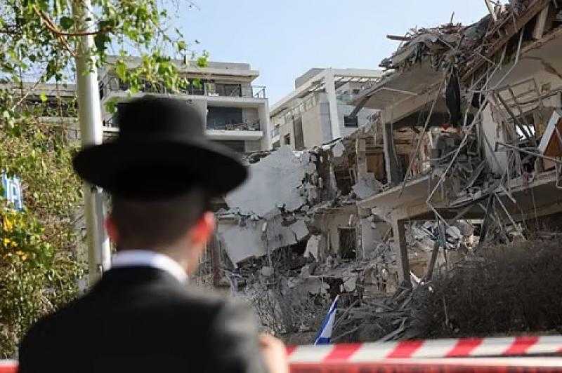 رويترز عن مصادر: مسودة بيان لقادة مجموعة السبع تدعو إسرائيل وإيران للتهدئة