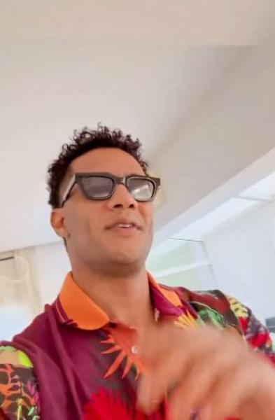 خط أحمر