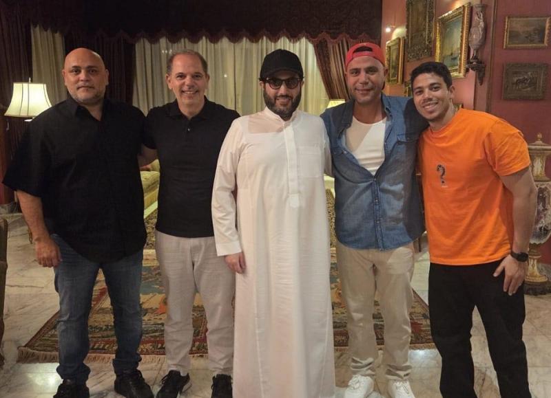 خط أحمر