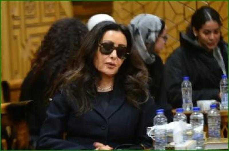 تشييع جثمان شقيق الفنانة لطيفة في تونس.. اليوم