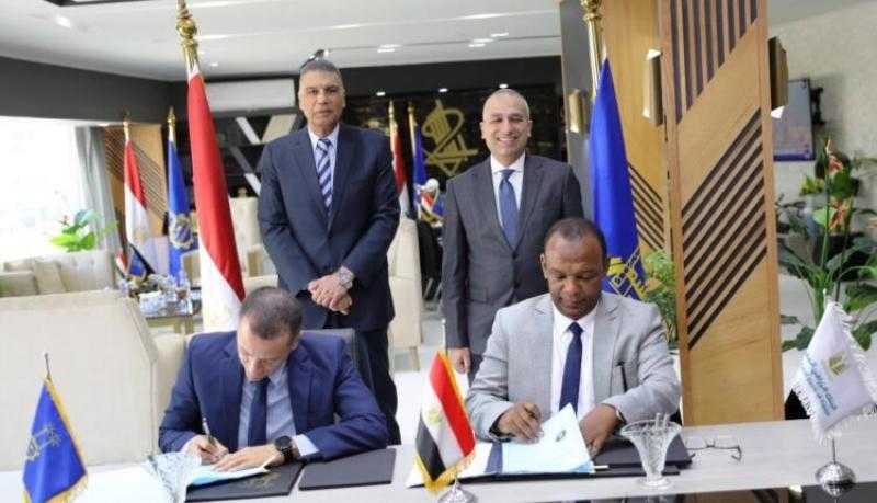 البنك الزراعي المصري يوقع بروتوكول تعاون مع محافظة أسوان لاستكمال مشروع إحلال وتجديد سيارات النقل