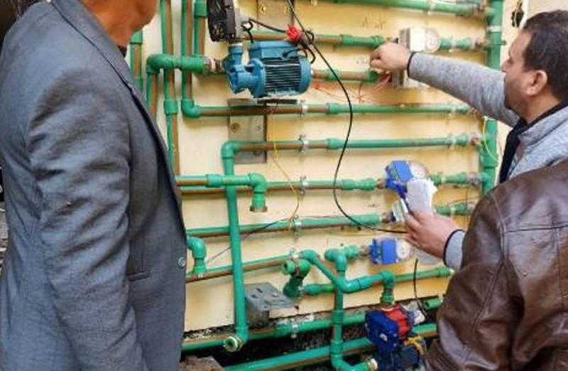 حملات على وصلات المياه الخلسة بمدينتي دمياط الجديدة والسادات وخطة للترشيد بالسويس الجديدة