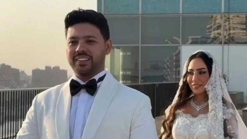 محمد شاهين لزوجته: حسبنا الله في أي شخص يقول كلام مش حقيقي