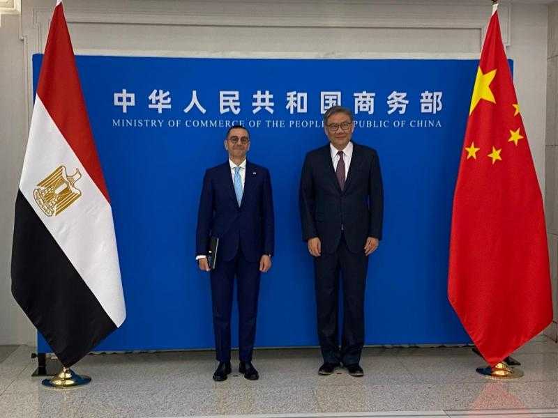 وزير الاستثمار ووزير التجارة الصيني يبحثان تنظيم منتدى الترويج للاستثمار في مصر