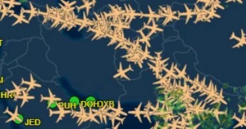 موقع عالمى يرصد خلو أجواء الخليج العربي من الطيران تزامنا مع ضربة إيران