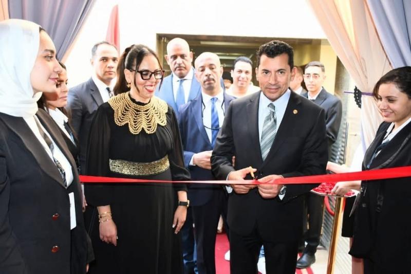 وزير الشباب والرياضة يفتتح المقر الدائم لمكتب ”فن إدارة الحياة” بالجزيرة ويشهد توقيع 4 بروتوكولات تعاون