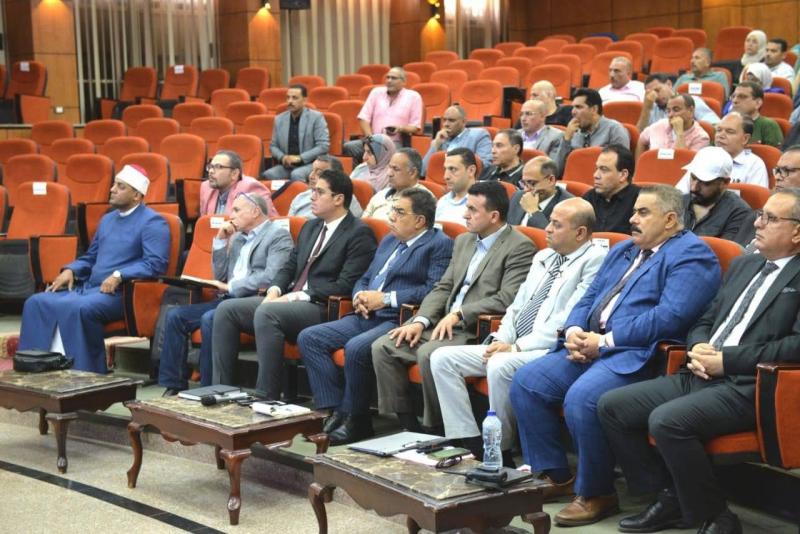 محافظ الدقهلية يترأس المؤتمر التنسيقي استعدادًا لتنفيذ التدريب العملي المشترك “صقر 2025” لمجابهة الأزمات والكوارث