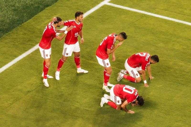 الجهاز الفني يمنح لاعبي الأهلي راحة 18 يومًا