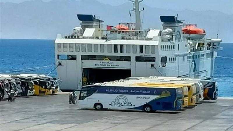 وصول 700 راكب من عمالة خدمة الحجاج لميناء سفاجا