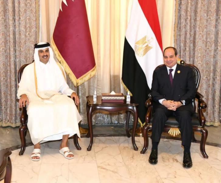 الرئيس السيسي يشيد بالقدرات العسكرية لقطر وكفاءة منظومات الدفاع الجوي في التصدي للهجوم الإيراني