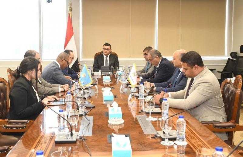 وزير الإسكان يستقبل الرئيس التنفيذي لشركة ”تايتان كابيتال” اليابانية لبحث مجالات التعاون
