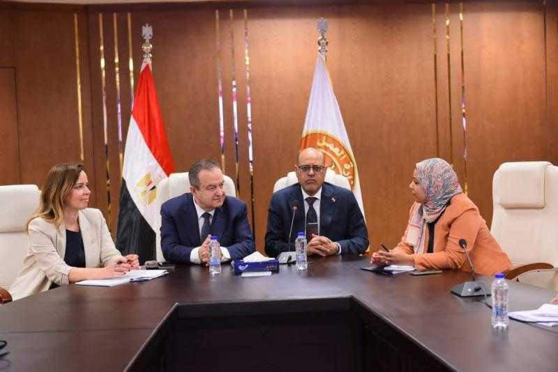 وزير العمل يلتقي رئيس الوزراء ووزير الداخلية الصربي.. ويؤكد: جاهزون لتلبية احتياجات سوق العمل في صربيا