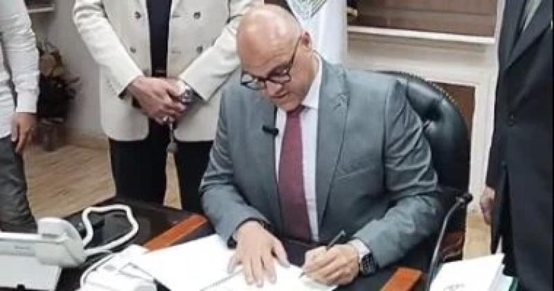 محافظ القليوبية يعتمد نتيجة الشهادة الإعدادية بنسبة نجاح 83.14%