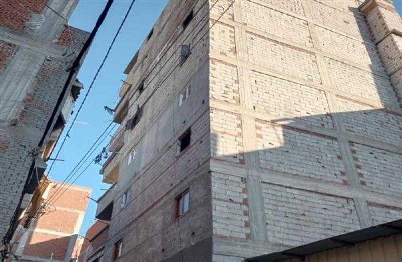 حي المنتزه بالإسكندرية يرصد ميلا في عقار مأهول بالسكان