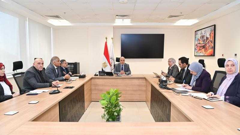 وزير الري يبحث مع أمين عام صندوق تطوير التعليم مقترح تنفيذ مشروع إنشاء ”جامعة الغذاء”