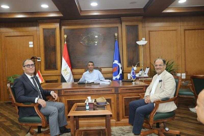 محافظ السويس يناقش ترتيبات الدورة الثانية لمهرجان VS-FILM للأفلام القصيرة جدا