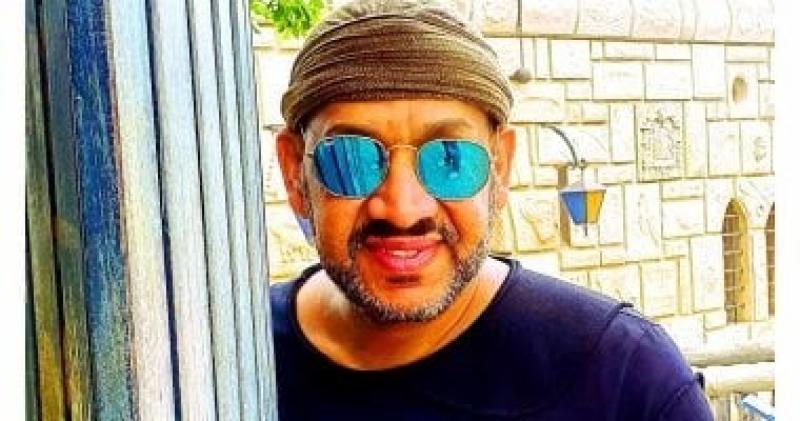 عصام كاريكا يُنهى تسجيل الموسيقى التصويرية لمسرحية ”أنا والملك”