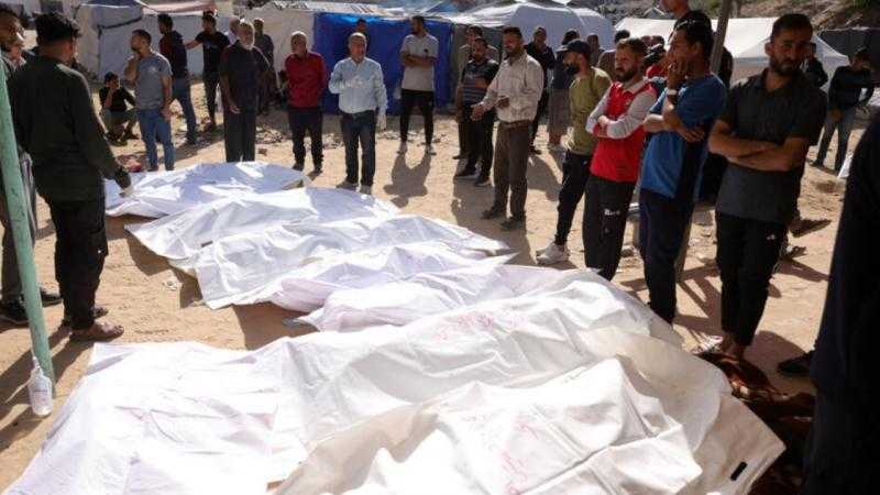 استشهاد 10 فلسطينيين بنيران وغارات إسرائيلية على غزة وخان يونس