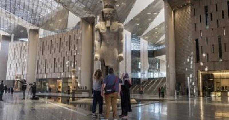 سفير مصر فى لاباز يلقى سلسلة من المحاضرات عن الحضارة المصرية والمتحف الكبير