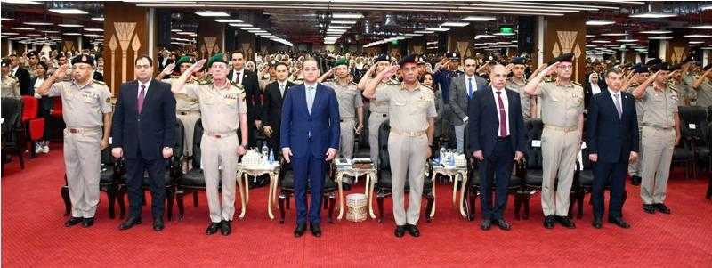الأكاديمية العسكرية تنظم الاحتفال بتخرج دورات تدريبية جديدة من العاملين بوزارتي النقل والمالية