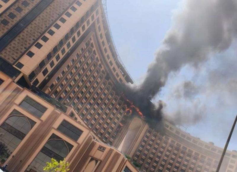 حريق يلتهم فندق قلب العالم وسط بغداد