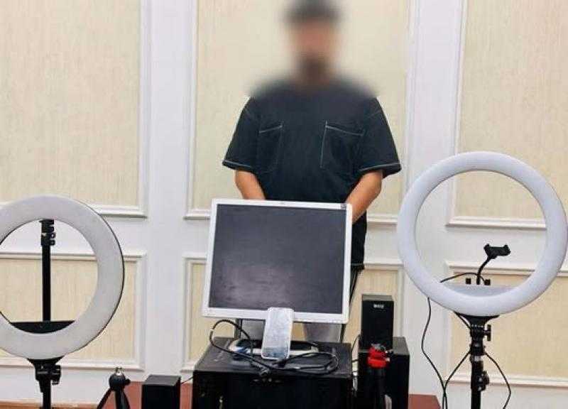 القبض على البلوجر آل باتشينو بتهمة تصوير وبث فيديوهات خادشة للحياء