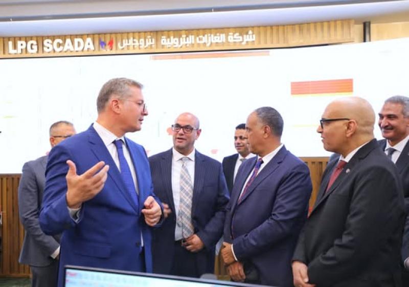 خط أحمر