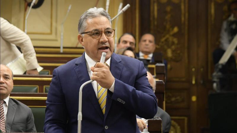 خط أحمر