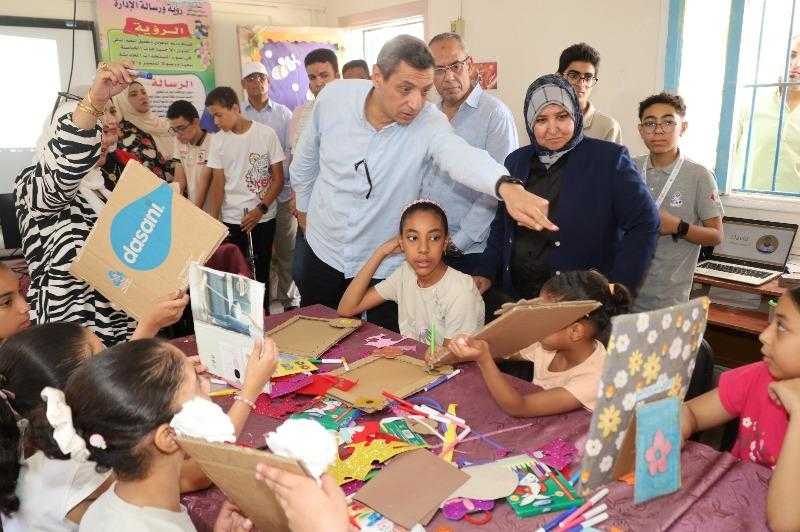 محافظ السويس يشيد بجهود إدارة اكتشاف وتنمية المواهب.. صور