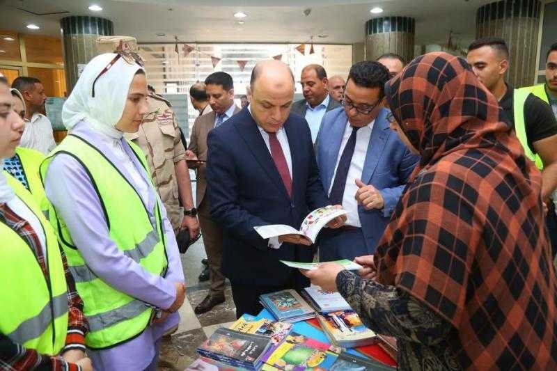 افتتاح معرض الكتاب بثقافة كفر الشيخ ضمن احتفالات 30 يونيو.. صور