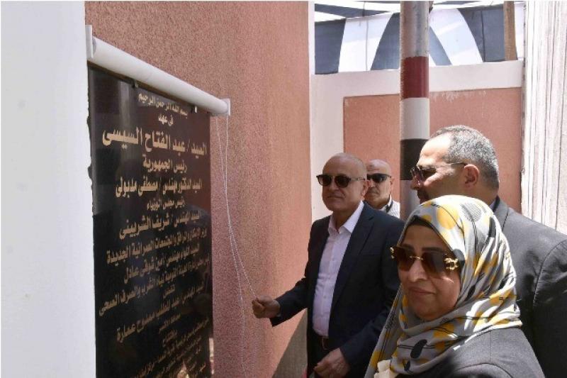 في ذكرى 30 يونيو.. محافظ الأقصر يفتتح أول مشروعات «حياة كريمة» بإسنا ويلبّي مطالب الأهالي