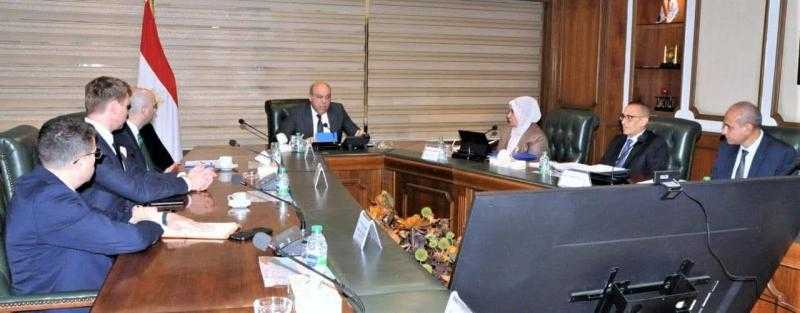 وزير الطيران المدني يلتقي وفد المنظمة الدولية للهجرة (IOM) التابعة للأمم المتحدة لبحث أوجه التعاون