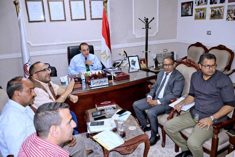 محافظ سوهاج يقرر وقف صرف خط السيب النهائي للمصرف الزراعي