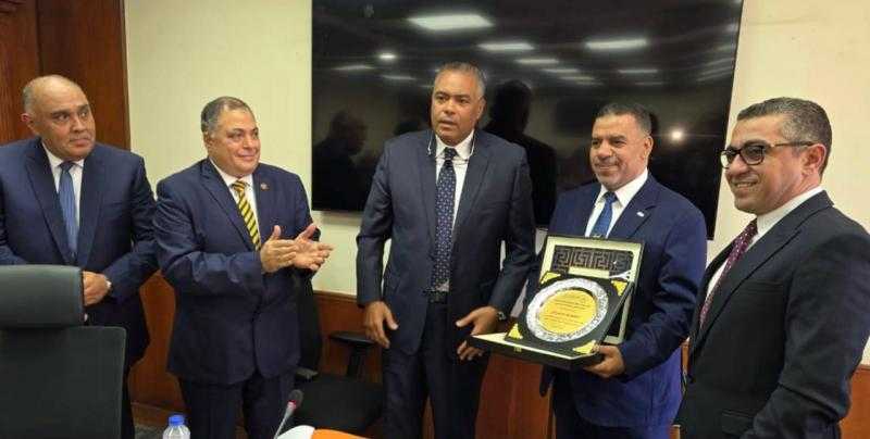 اتحاد بنوك مصر يكرم القطاع القانوني بالبنك التجاري الدولي - مصر تقديرا لمساهماته في دعم النزاعات القضائية المصرفية