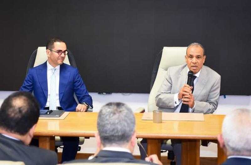لقاء مُهم بين وزيري الخارجية والاستثمار